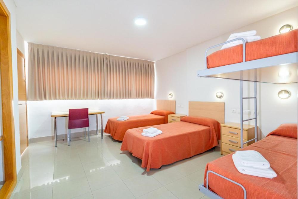 Albergue Inturjoven Sevilla Buitenkant foto