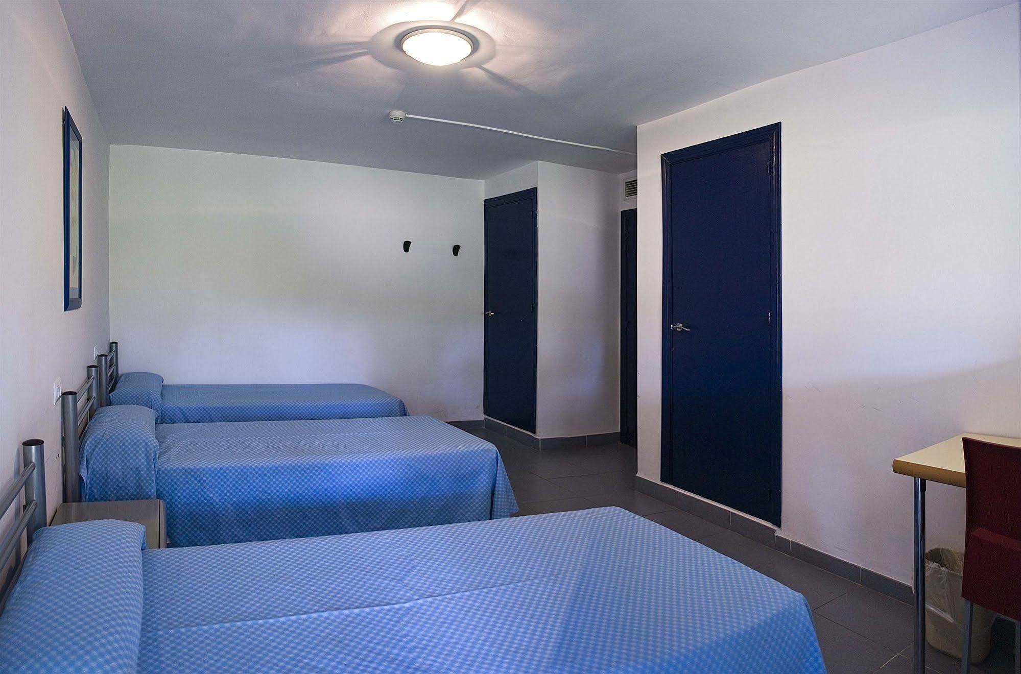 Albergue Inturjoven Sevilla Buitenkant foto