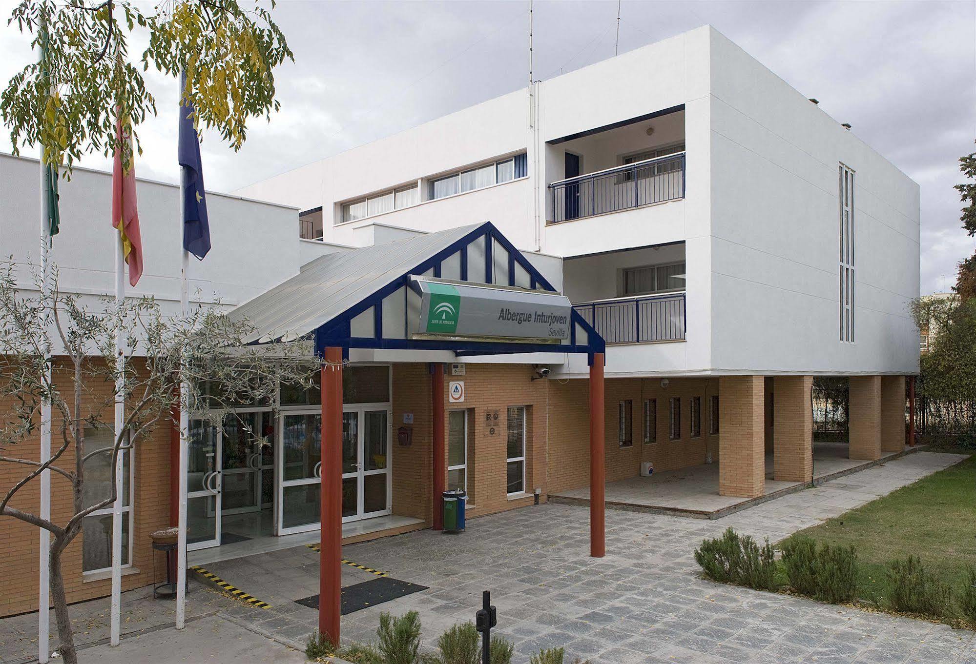 Albergue Inturjoven Sevilla Buitenkant foto